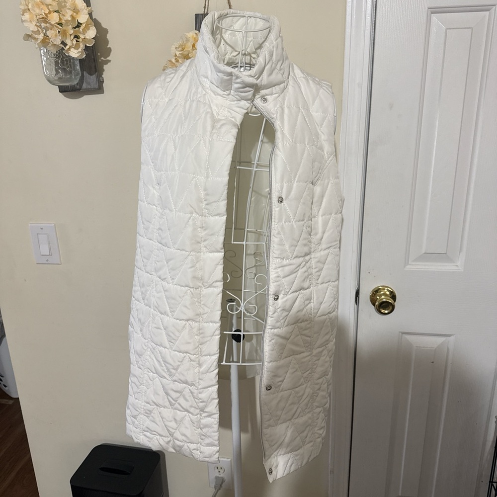 Christopher Banks White Women's Vest Size Small Lightweight‎ Sleeveless